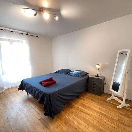 Cherpin Confort Urbain 1Er Etage Roanne Esterno foto
